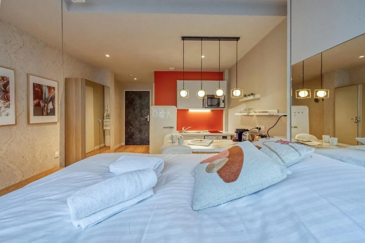 R'Apparts Luxury Studio 8 Grenoble France